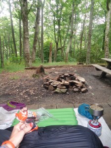 Coffee and breakfast in tthe shelter.